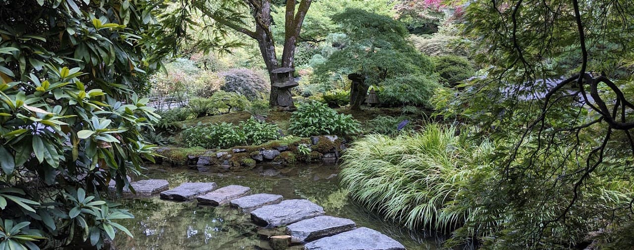 A perfect garden walkway in downtown Victoria